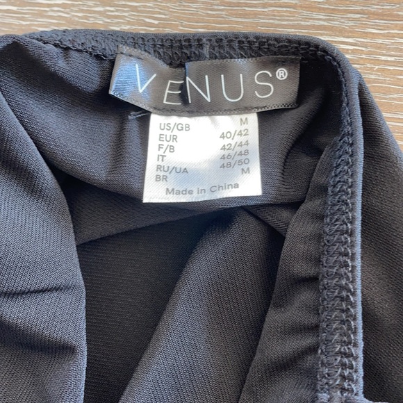 Black Venus Top - Picture 8 of 9